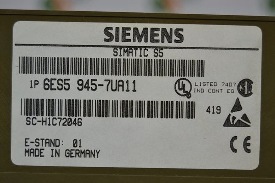 SIEMENS SIMATIC S5-115U CPU945 6ES5945-7UA13 6ES5 945-7UA13