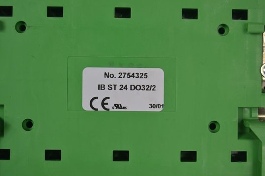 PHOENIX CONTACT INTERBUS Digital-Input modul IBST 24 DO32/2