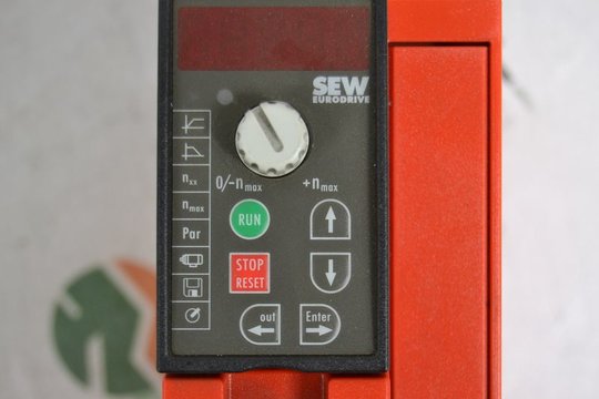 SEW Eurodrive Movitrac Frequenzumrichter MC07B0005-5A3-4-00
