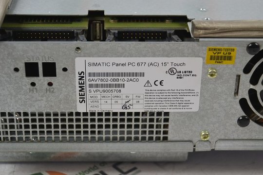 SIEMENS SIMATIC PANEL PC677 15 TOUCH 6AV7802-0BB10-2AC0