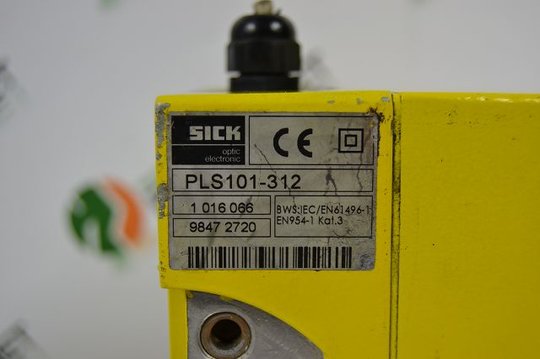 SICK Sicherheits-Laserscanner PLS101-312