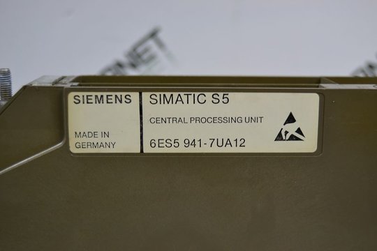 SIEMENS SIMATIC S5 6ES5 941-7UA12 Central Processing Unit 115U CPU 941