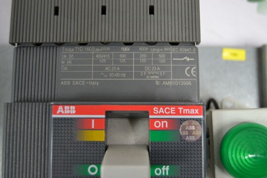 ABB SaceTmax Leistungsschalter AMB 1014006