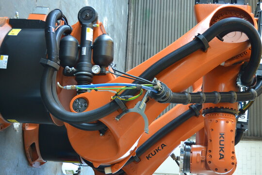 KUKA Industry-Robot KR360 R2830 Fortec + Electronic Cabinet + Teachpendant