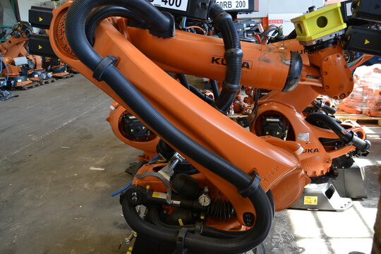 KUKA Industry-Robot KR150 R3100 Prime + Electronic Cabinet + Teachpendant