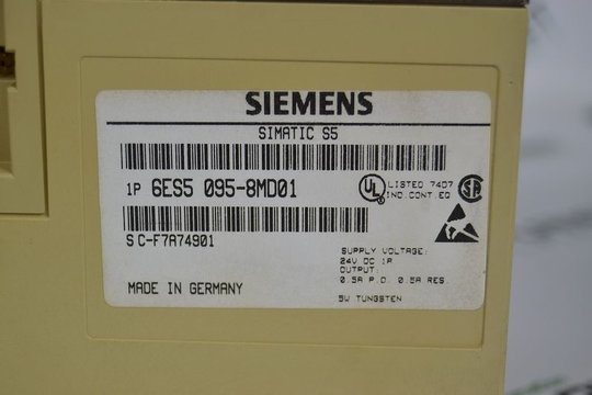 SIEMENS SIMATIC S5-95U 6ES5095-8MD01 6ES5 095-8MD01