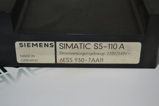 SIEMENS SIMATIC S5-110 Stromversorgung 6ES5930-7AA11 6ES5 930-7AA11