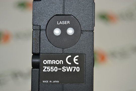 OMRON Multi-Dimensional Sensor Z550-SW70 Laser