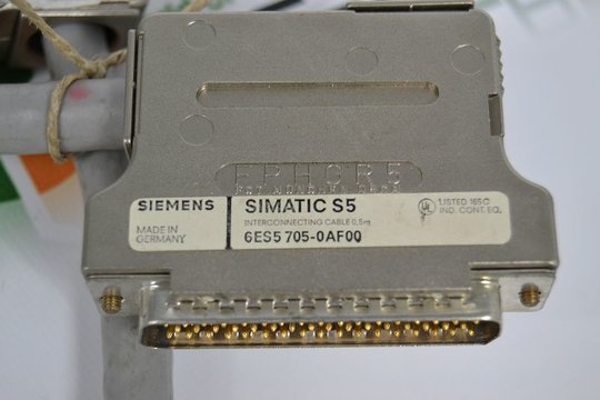 SIEMENS SIMATIC S5 Steckleitung 6ES5705-0AF00 6ES5 705-0AF00